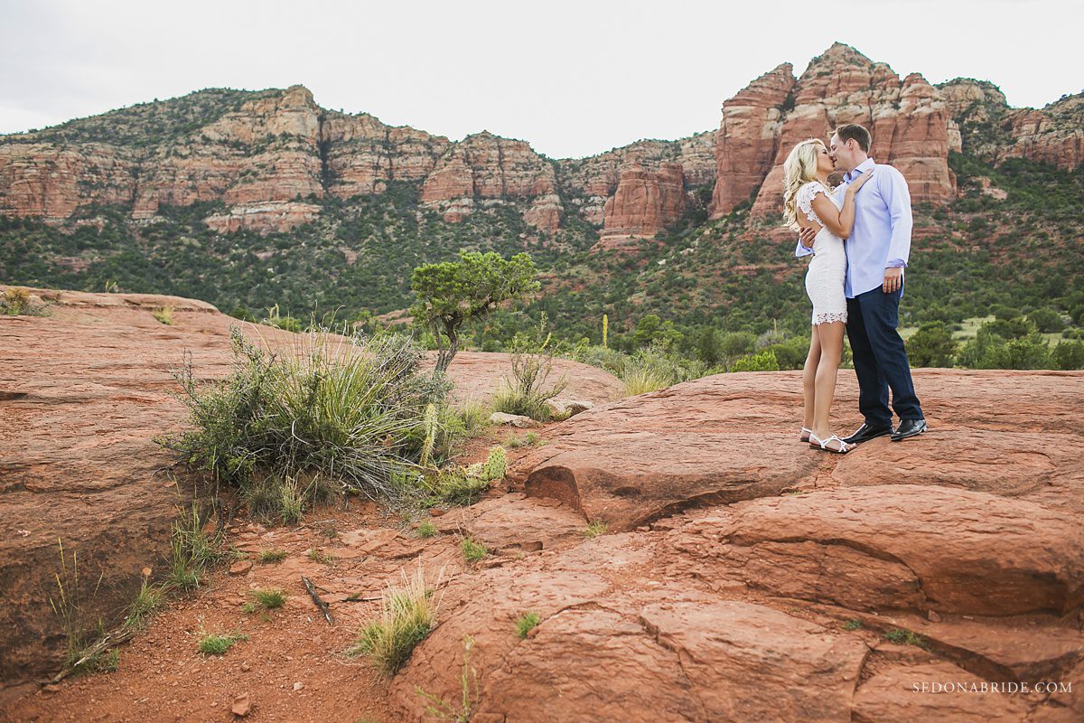 Bell Rock Sedona engagement photography