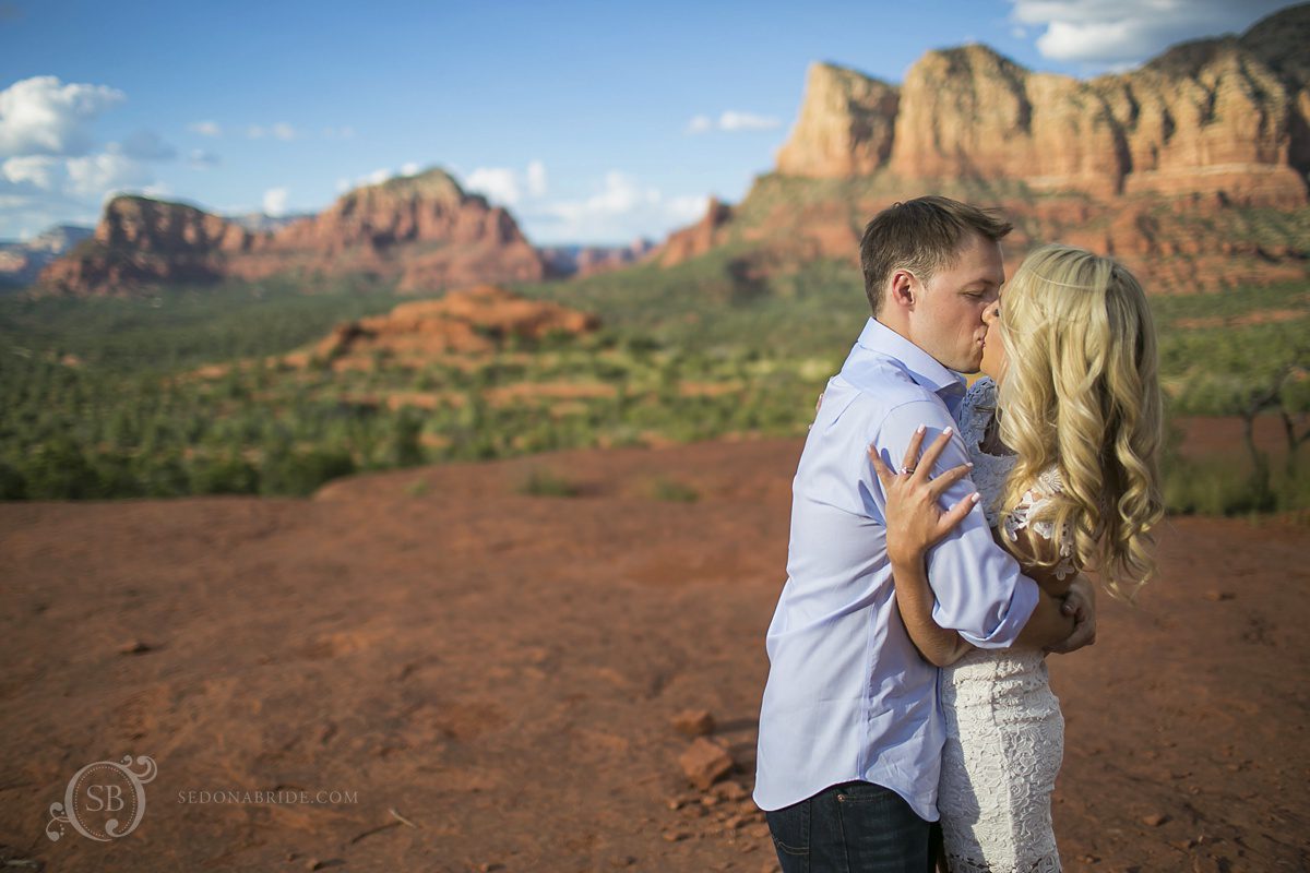 engagement photos at Bell Rock