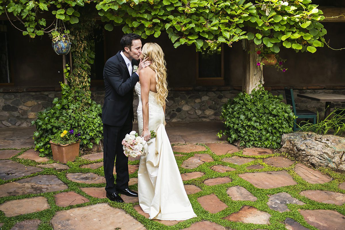 Tlaquepaque Wedding first look at El Portal Sedona