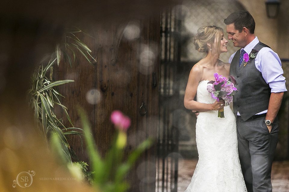 Tlaquepaque Sedona Wedding Portraits near the fountain - Contact us to begin planning your Sedona wedding! srcset=