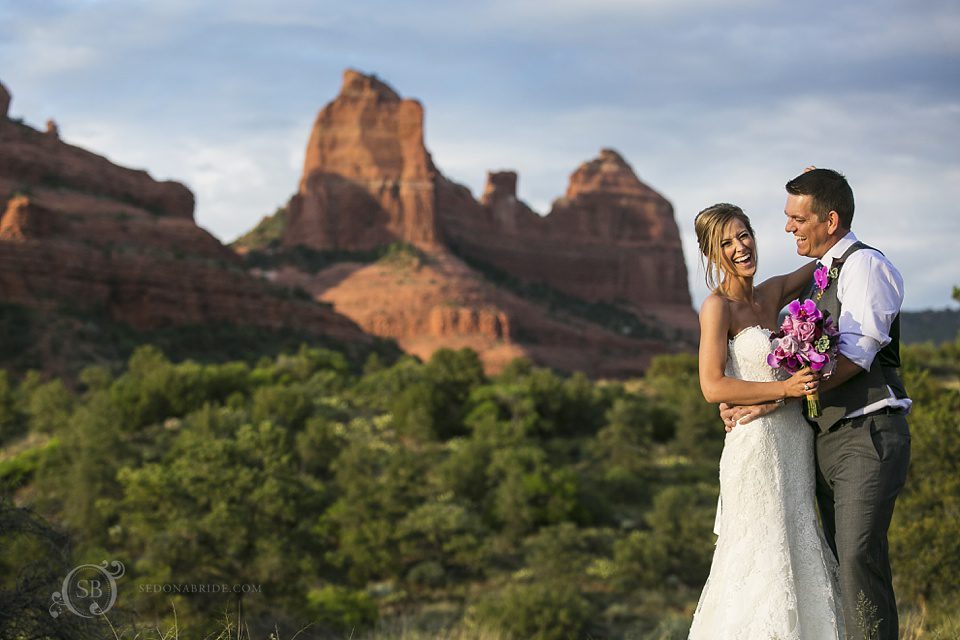 Tlaquepaque Sedona Wedding Portraits on the red rocks - Contact us to begin planning your Sedona wedding!